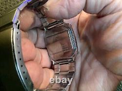 Timex Q Slickie mens quartz alarm watch new battery & nos band 1984 fit to 7.5in