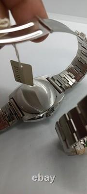 Two Glycine automatic watches, vintage New Old Stock (NOS) models. (Compresor)