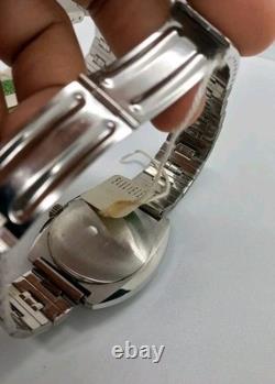 Two Glycine automatic watches, vintage New Old Stock (NOS) models. (Compresor)