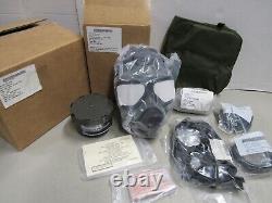 US M40 Gas Mask in Box w Hood Lens Second Skin Filter Unused New Old Stock SMALL