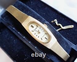 VINTAGE Pulsar Rare QUARTZ New Old Stock LADIES WRISTWATCH V220-5150 Boxed