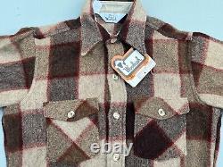 Vintage 1970s Woolrich Plaid Wool Style 70 Flannel Shirt Men M NEW OLD STOCK