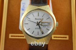 Vintage 1977 N7 Bulova Set-o-matic Automatic Dial-Day NOS Wrist Watch lot. Wp
