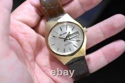 Vintage 1977 N7 Bulova Set-o-matic Automatic Dial-Day NOS Wrist Watch lot. Wp