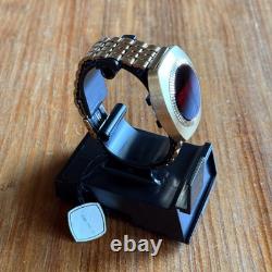 Vintage NOS Benrus K301 70's digital watch