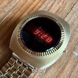 Vintage NOS Benrus K301 70's digital watch