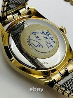 Vintage NOS Elgin Automatic Mens Watch with Box 33mm