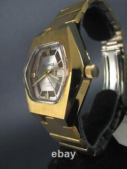 Vintage NOS Helbros Gold Tone Automatic Mens Date Watch & Box 17J Unworn 1970