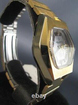 Vintage NOS Helbros Gold Tone Automatic Mens Date Watch & Box 17J Unworn 1970