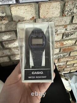 Vintage NOS Original Casio F-28W Digital Watch Model 1156 NEW With CASE