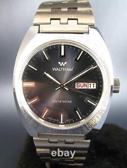Vintage NOS Waltham Silver Tone Automatic Mens Day Date Watch 1970