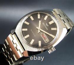 Vintage NOS Waltham Silver Tone Automatic Mens Day Date Watch 1970