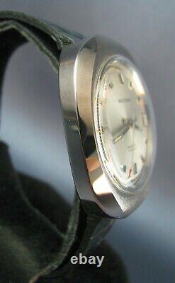 Vintage NOS Waltham Silver Tone Mens Date Watch & Box 17J Unworn 1970 Full Kit