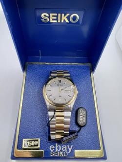 Vintage New Old Stock Seiko SQ President Gold Silver Tone Day Date Watch Classy