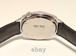 Vintage Nos Classic Beautiful Chromed Men's Swiss Mechanical Watchventex