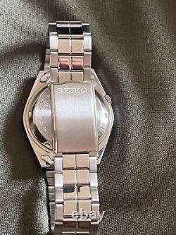 Vintage Seiko 5 7S26-8769 Silver Bracelet Men's Day Date Automatic 21 Jewel NOS