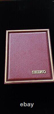 Vintage Seiko V700 5K39 Quartz Mens Watch (NOS)