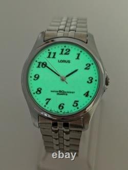 Vtg NEW OLD STOCK Lorus Silver Tone Quartz Watch 35mm Lumed Dial Men's V501-0020