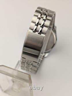 Vtg NEW OLD STOCK Lorus Silver Tone Quartz Watch 35mm Lumed Dial Men's V501-0020