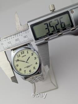 Vtg NEW OLD STOCK Lorus Silver Tone Quartz Watch 35mm Lumed Dial Men's V501-0020