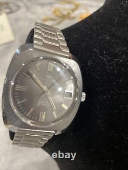 Waltham 905 Men's Automatic 17J New Old Stock. Excellent Condition Runs